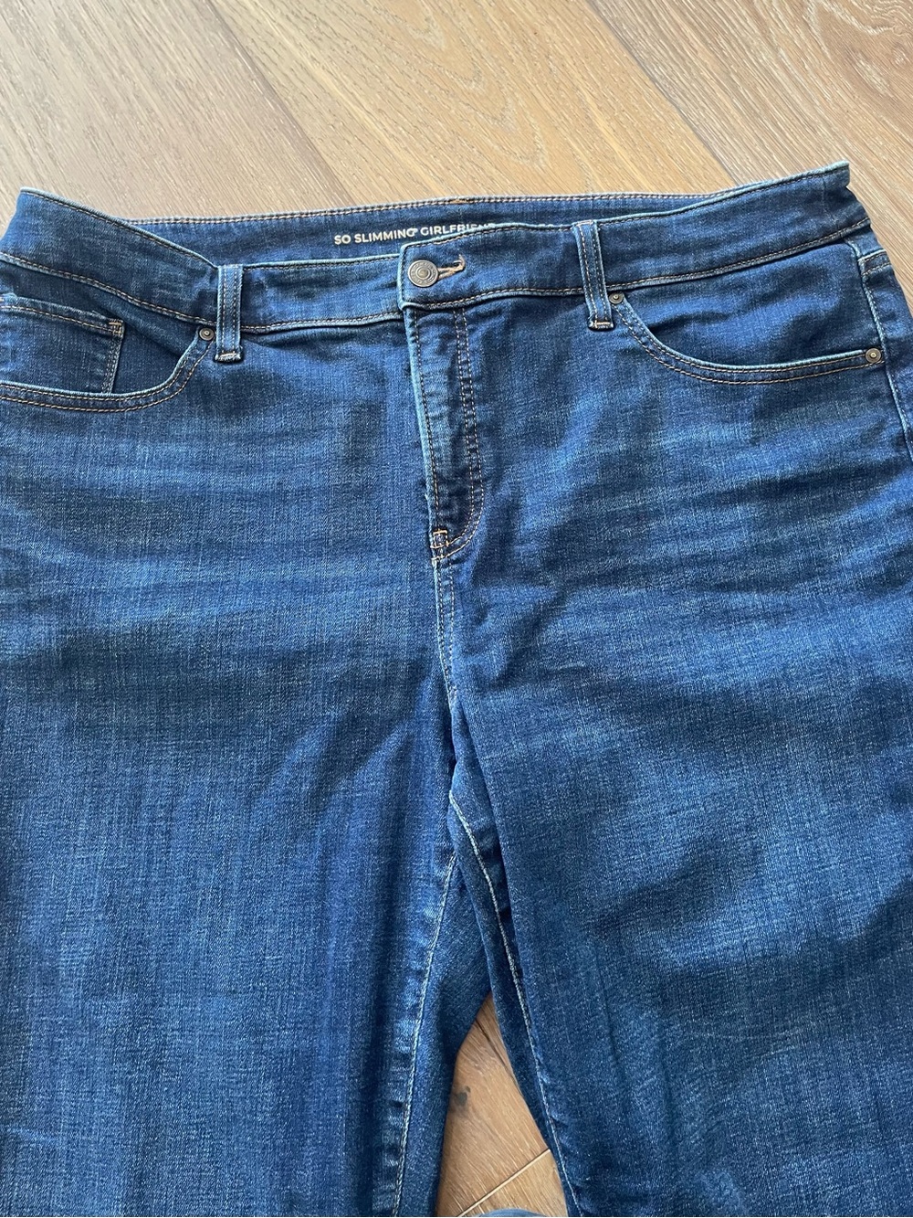 Chico's So Slimming Girlfriend Slim Leg Ankle Jeans in Dark Blue Wash Size 16R